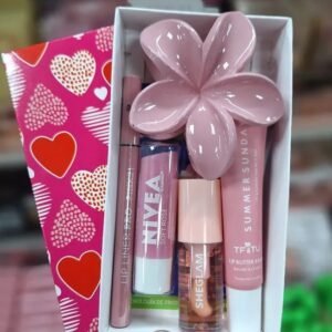 Blushing Rose Beauty Box – Premium Lip Care & Floral Accessory Set